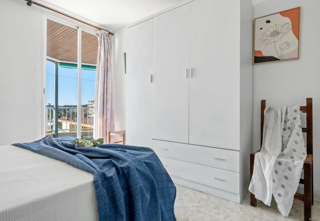 Апартаменты на La Pineda - BELL RACO Apartments Апартаменты на La Pineda - BELL RACO Apartments