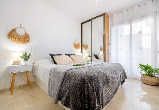 Апартаменты на La Pineda - AQUAMARINA Apartments Апартаменты на La Pineda - AQUAMARINA Apartments