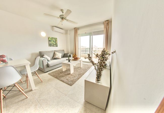 Апартаменты на La Pineda - AQUAMARINA Apartments Апартаменты на La Pineda - AQUAMARINA Apartments