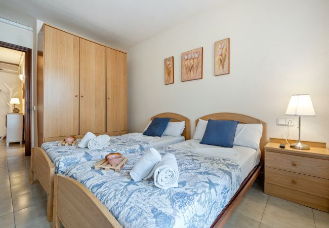 Апартаменты на La Pineda - BAHIA II  Apartment Апартаменты на La Pineda - BAHIA II  Apartment