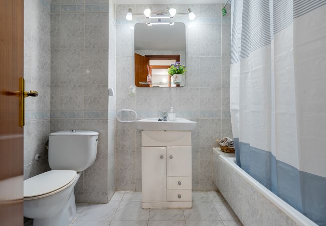 Апартаменты на La Pineda - BAHIA III Apartment Апартаменты на La Pineda - BAHIA III Apartment