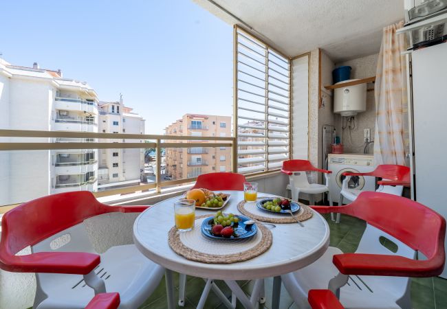 Апартаменты на La Pineda - BAHIA III Apartment Апартаменты на La Pineda - BAHIA III Apartment
