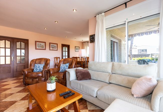 Вилла на Tarragona - Villa GOLETA  Вилла на Tarragona - Villa GOLETA