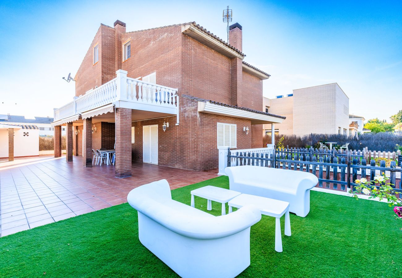 Вилла на Камбрильс - VILLA DORADA - La Llosa
