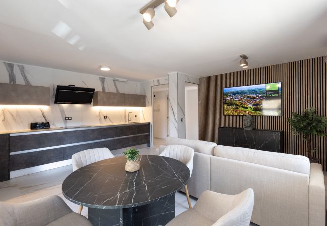 Апартаменты на La Pineda - AURA Apartment