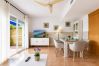 Таунхаус на Salou - Renovated House with Terrace & BBQ